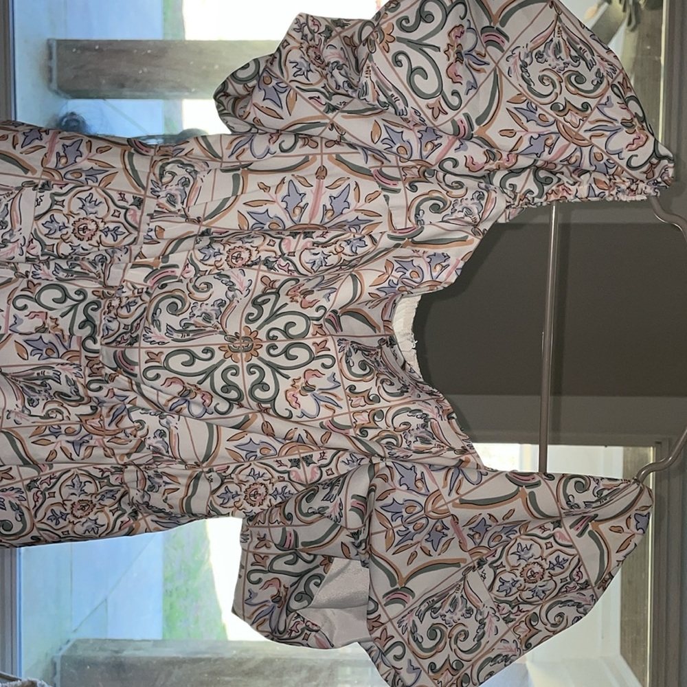 Sweet Generis Romper, Size Medium - image 2